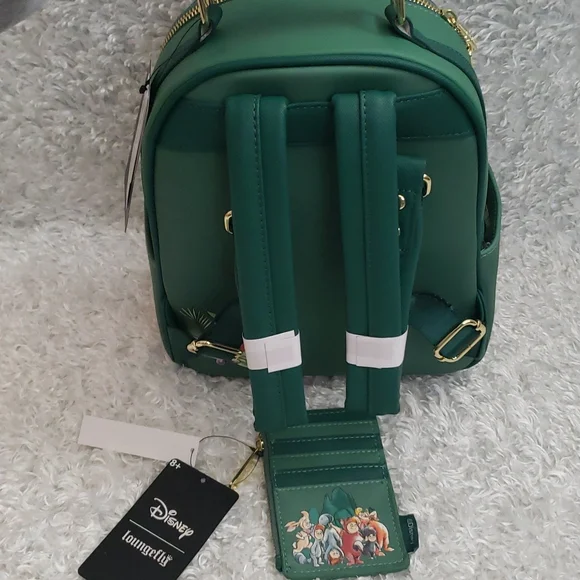 NWT Loungefly Peter Pan Captain Captain Hook mini backpack and wallet set - Picture 4 of 16